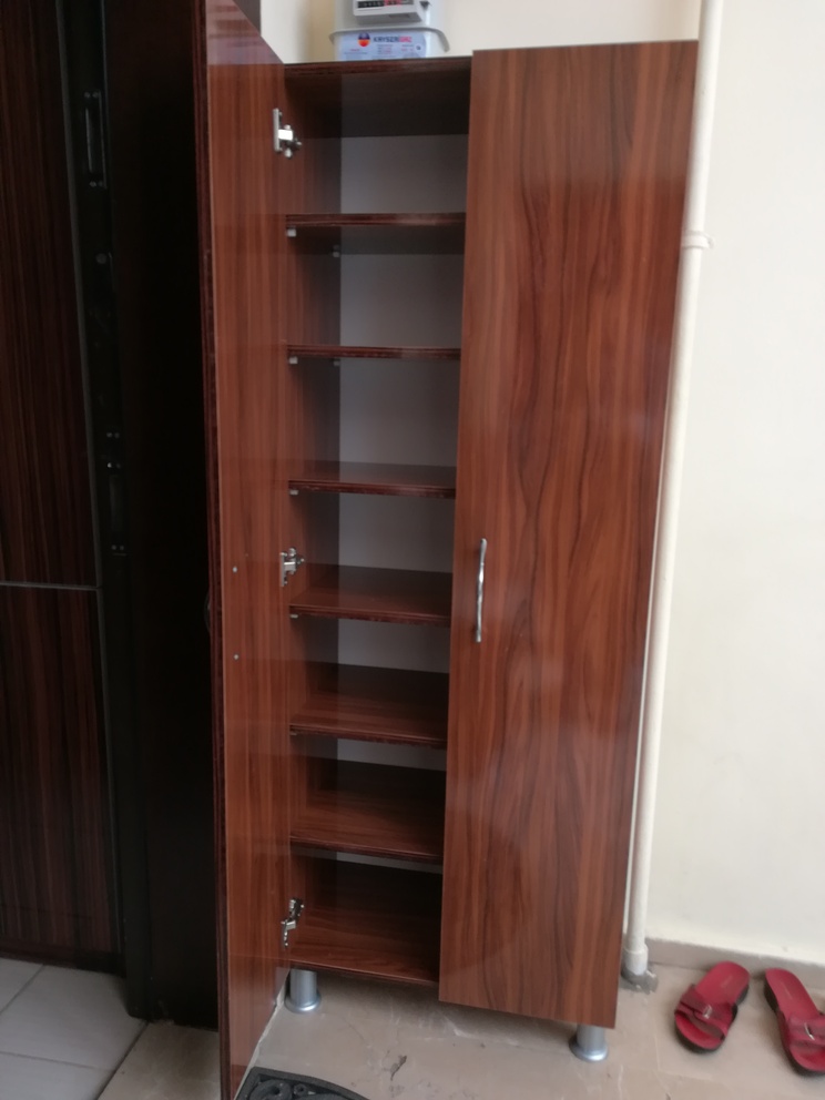 Koyu Ayakkabı Dolabı